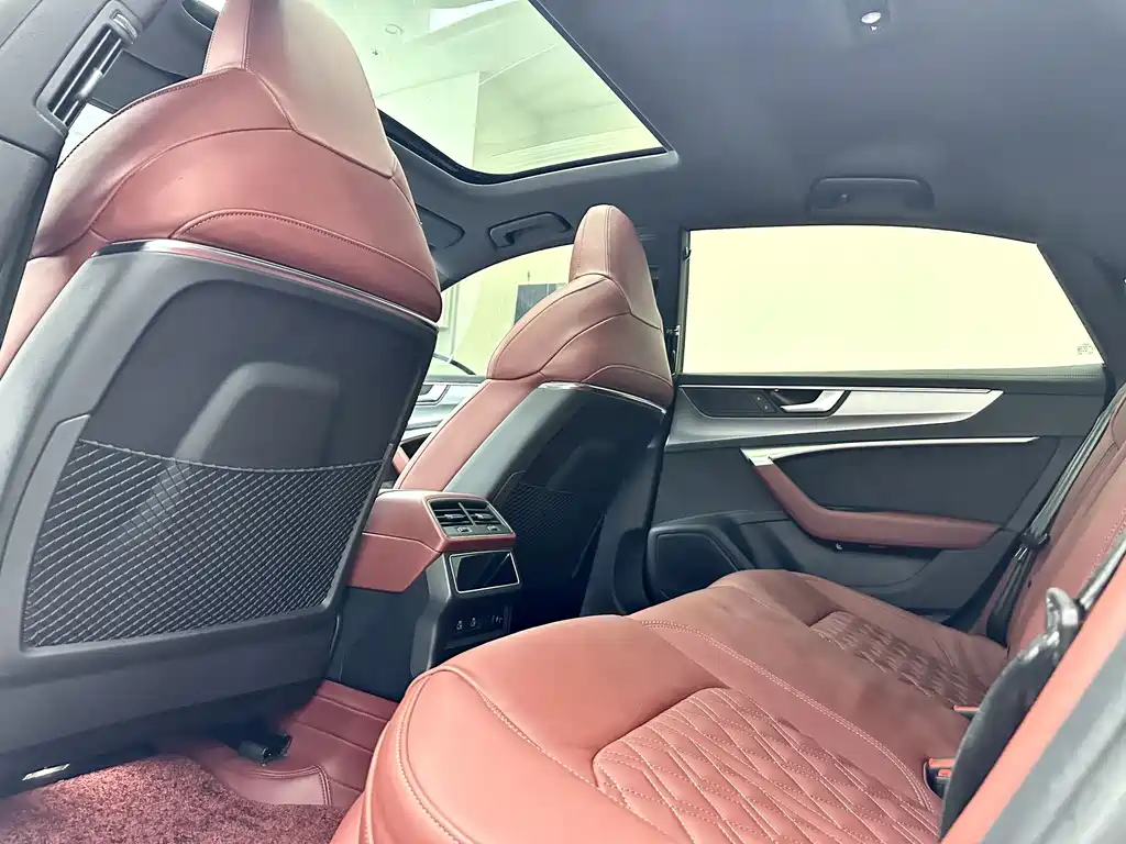 Audi A7L — миниатюра 14