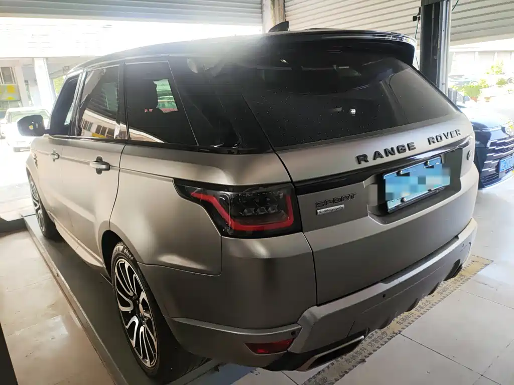 Land Rover Sport — миниатюра 6