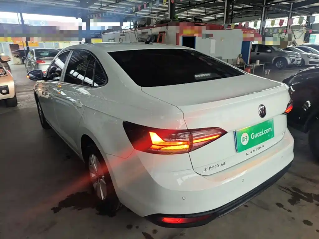 Volkswagen Lavida — миниатюра 5