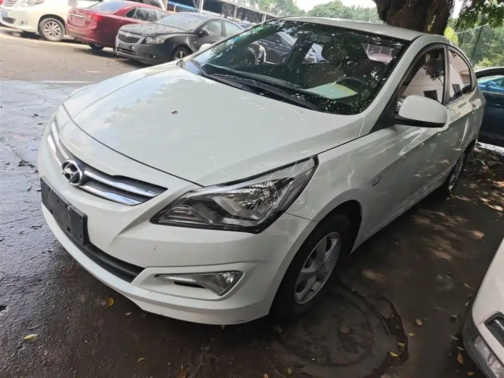 Купить Hyundai Verna