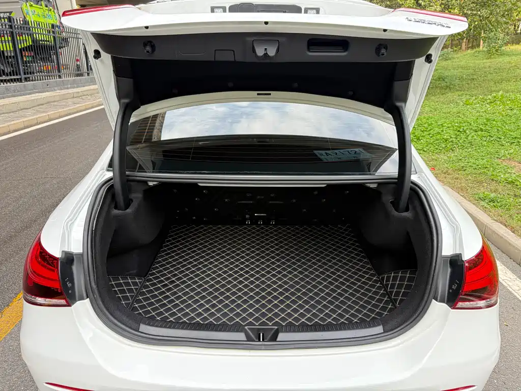 Mercedes-Benz A-Class — миниатюра 12