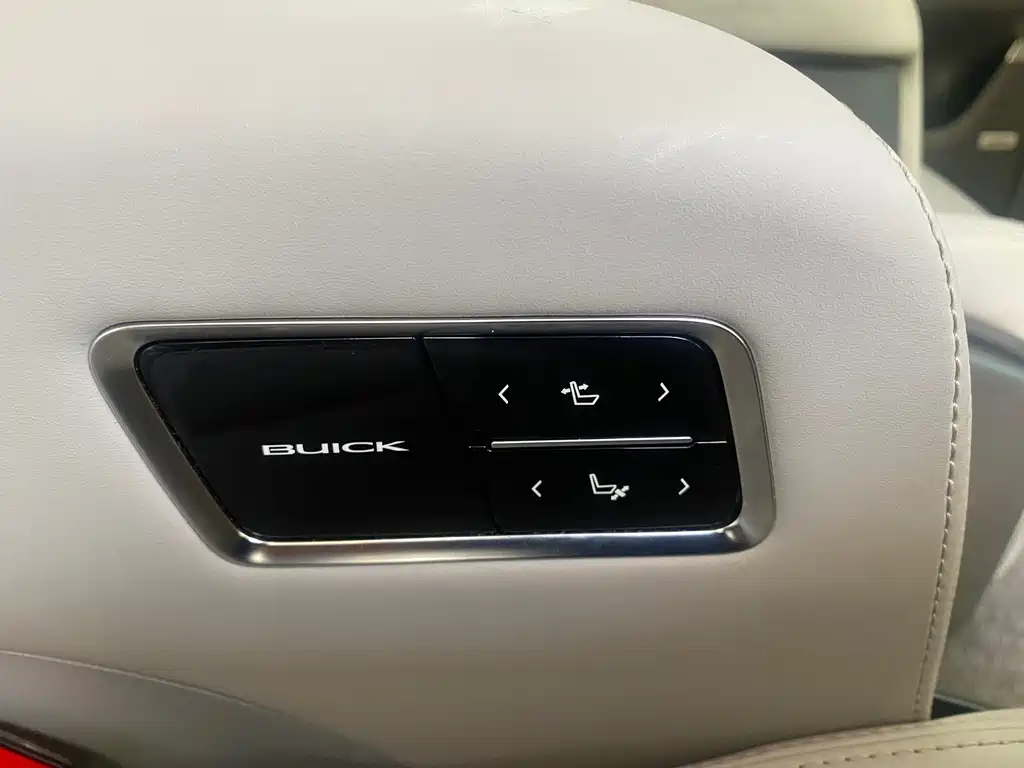 Buick GL8 2025 Premium