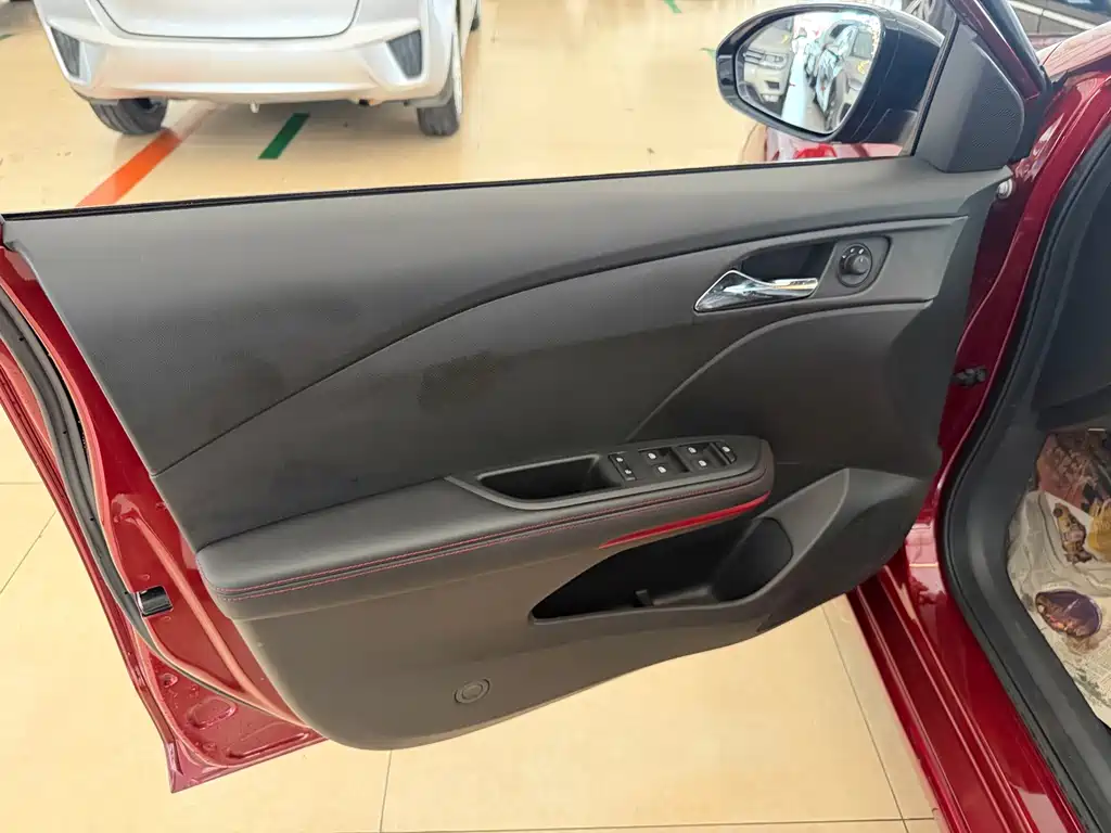 Chevrolet Monza — миниатюра 30