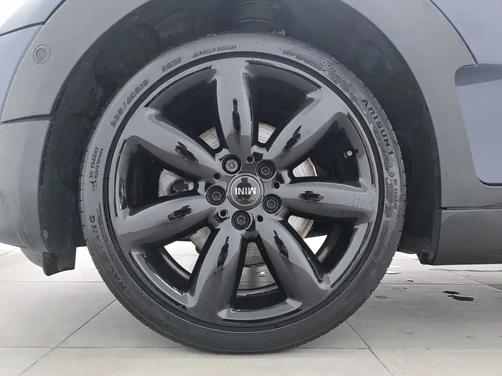 MINI Mini Clubman — миниатюра 17