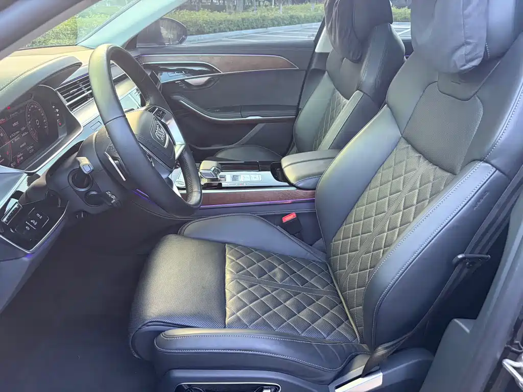 Audi A8 — миниатюра 7