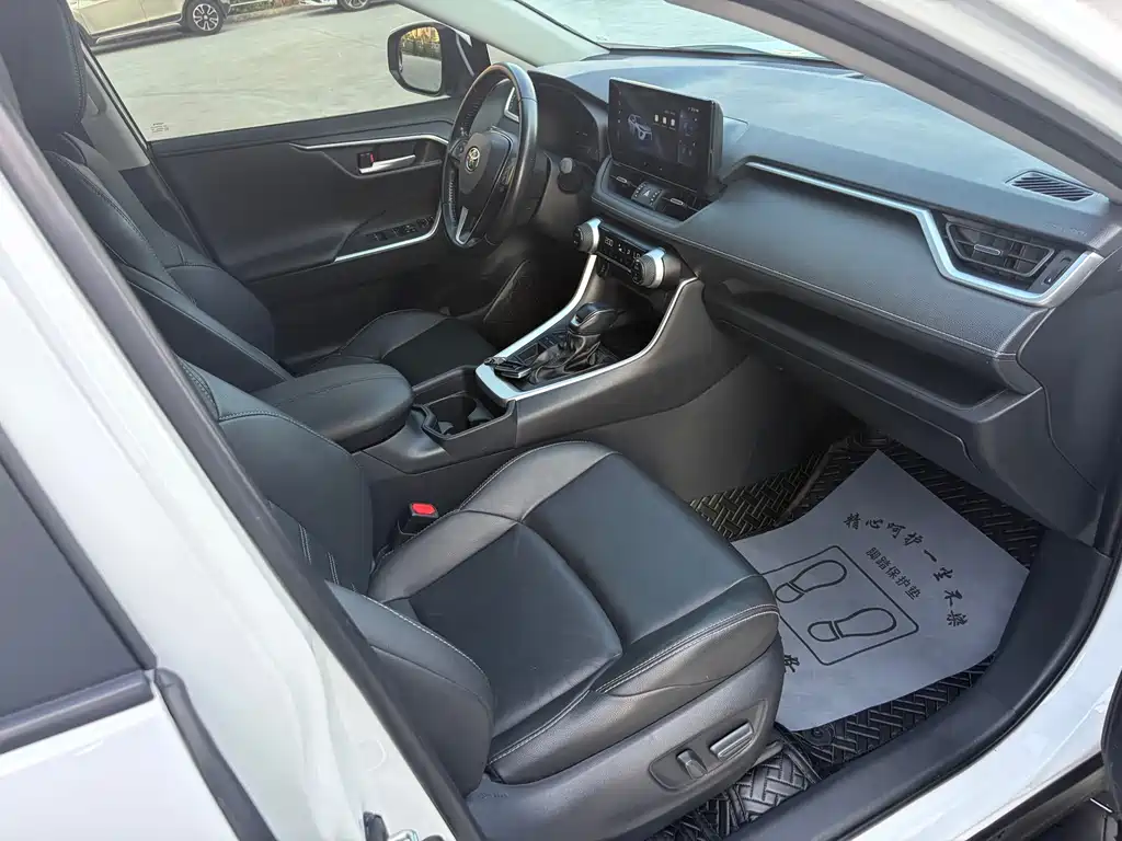 Toyota Wildlander — миниатюра 20