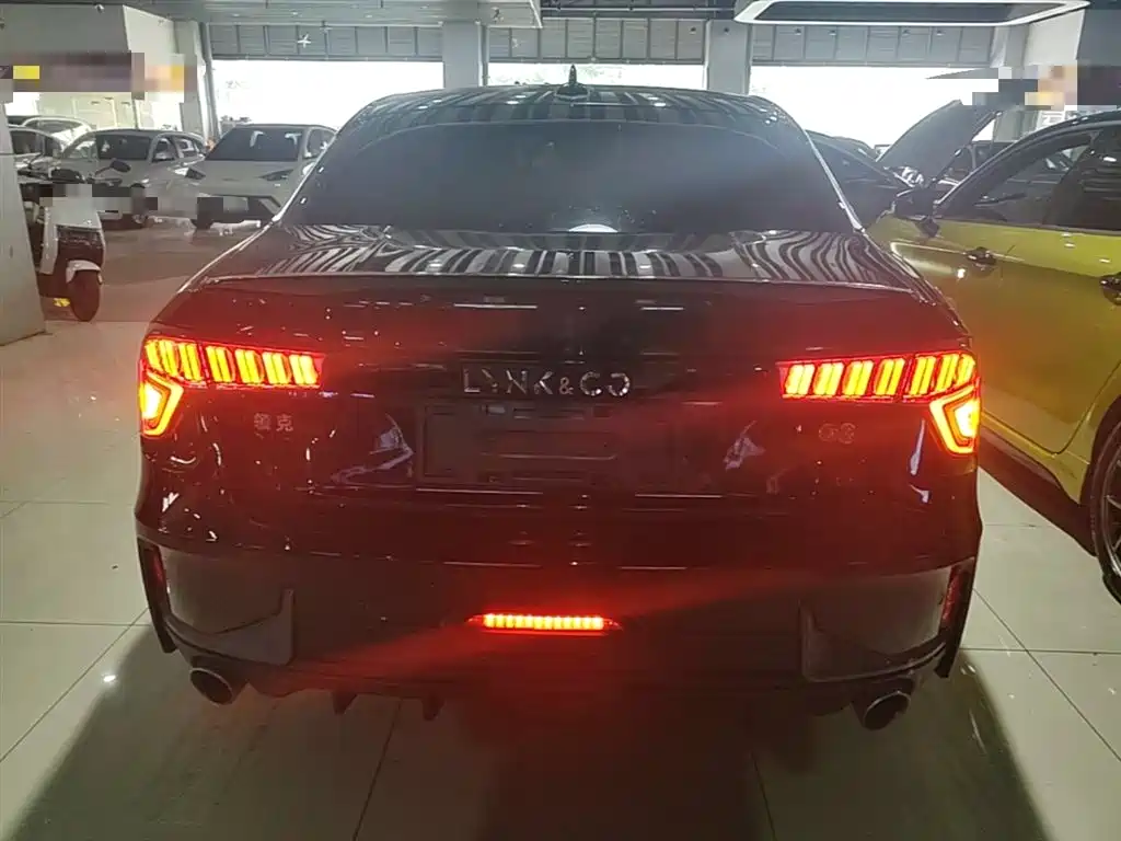 Lynk & Co 03 2019 2.0TD AT Pro
