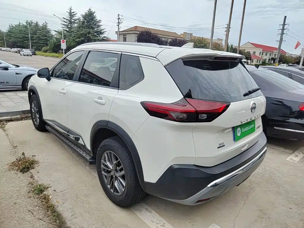Nissan X-Trail — миниатюра 5