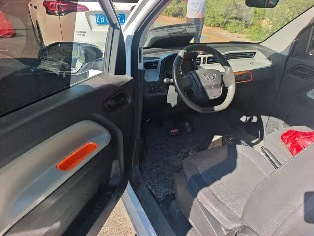 Wuling MINIEV — миниатюра 12