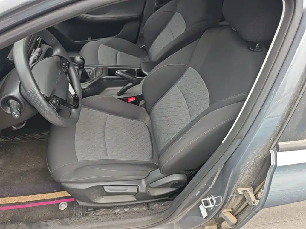 Roewe i5 — миниатюра 15