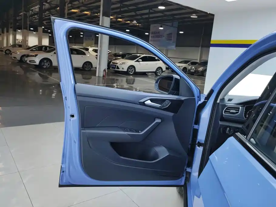 Volkswagen Tharu — миниатюра 7