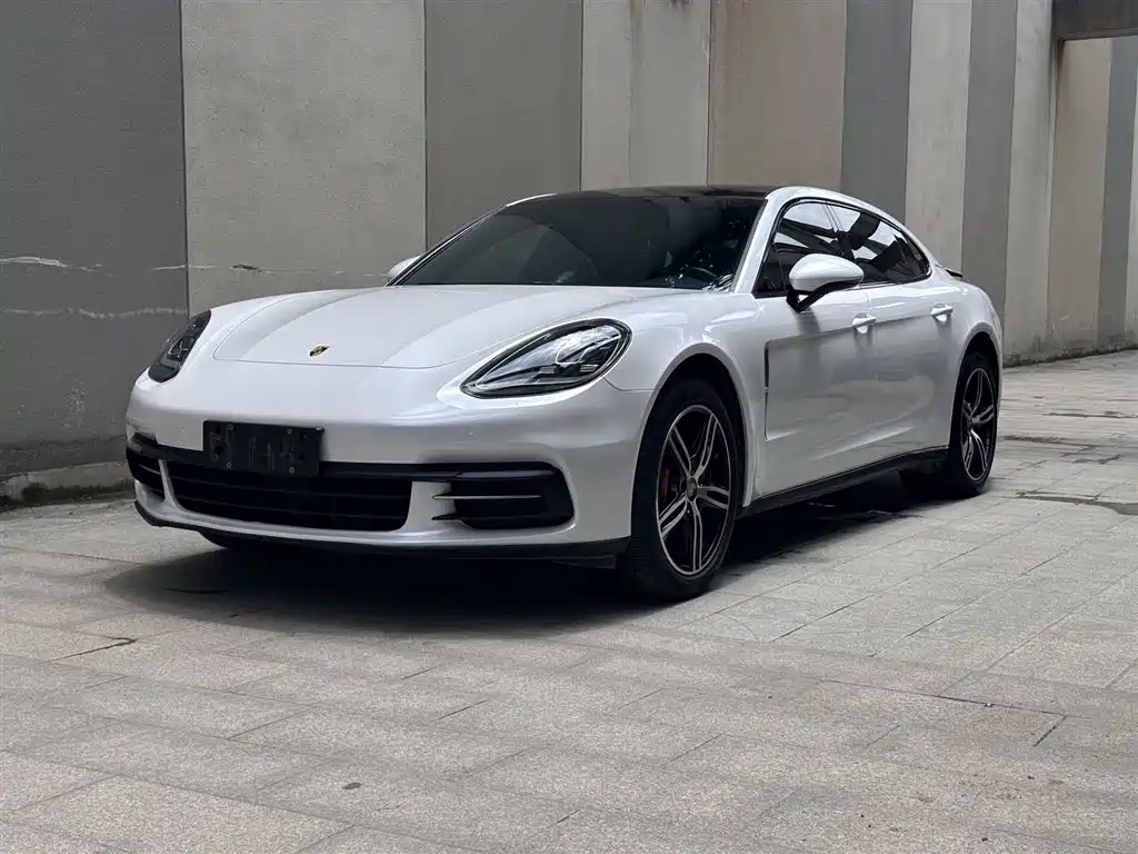 Купить Porsche Panamera