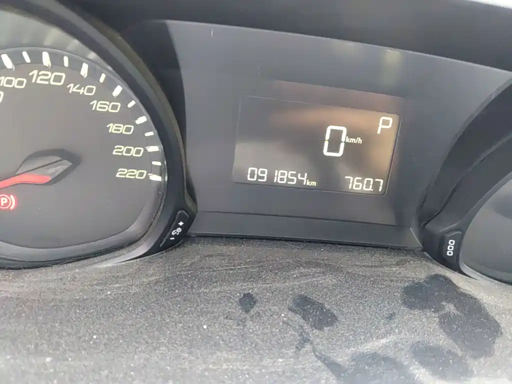 Peugeot 308 — миниатюра 5