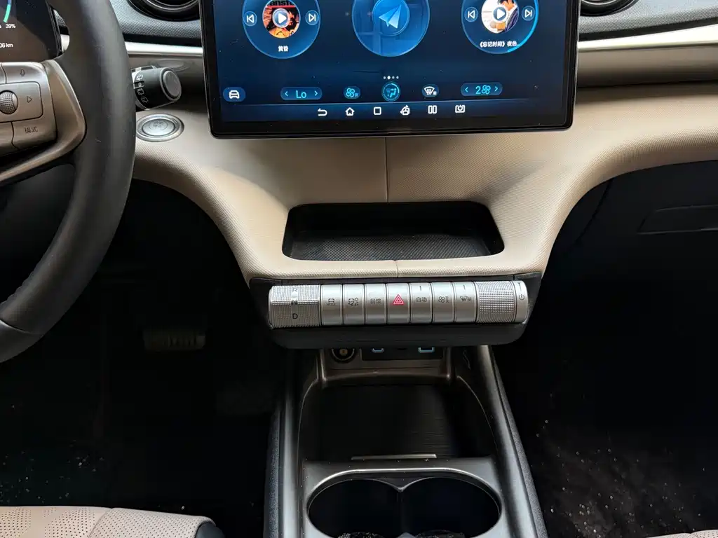 BYD Dolphin — миниатюра 5