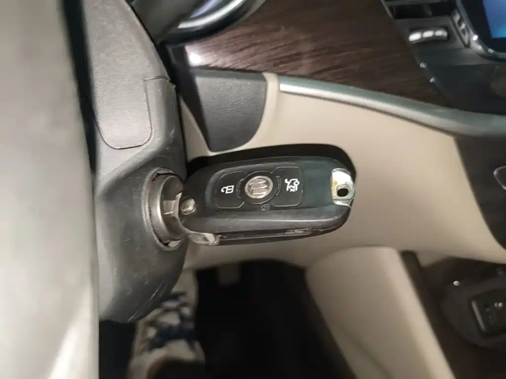 Buick Verano — миниатюра 9