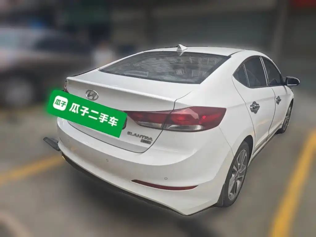 Hyundai Elantra — миниатюра 4