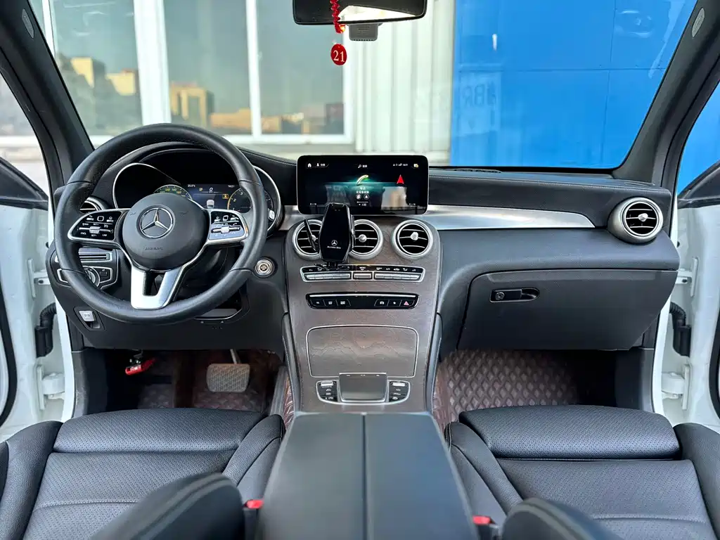 Mercedes-Benz GLC — миниатюра 10
