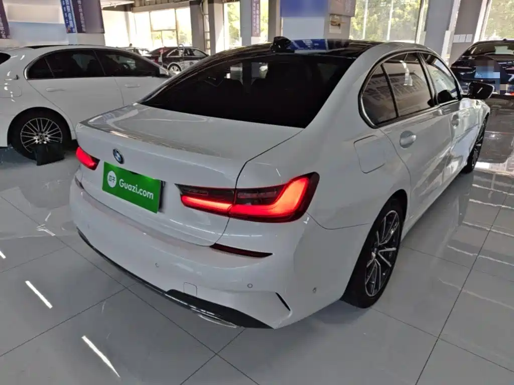 BMW 3 Series — миниатюра 7