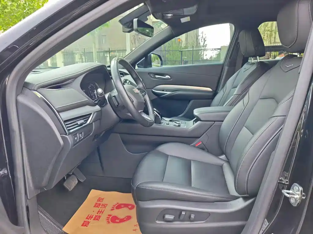 Cadillac XT4 — миниатюра 4