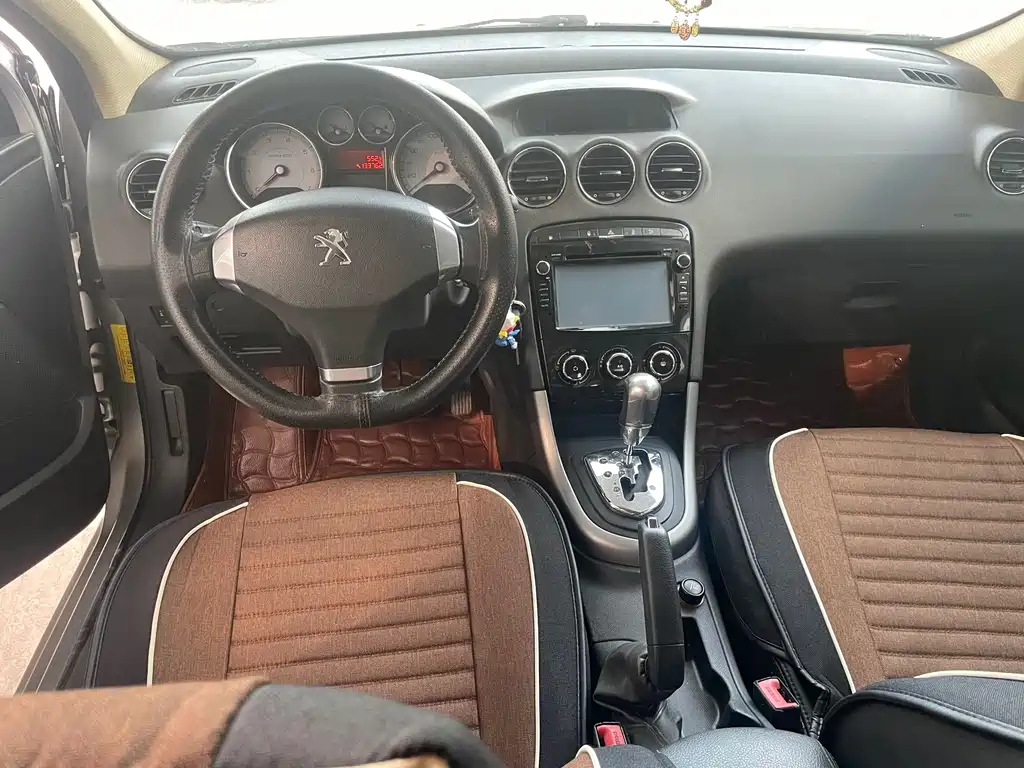 Peugeot 408 — миниатюра 11