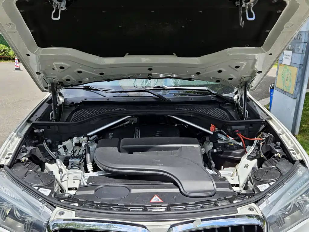 BMW X6 — миниатюра 16