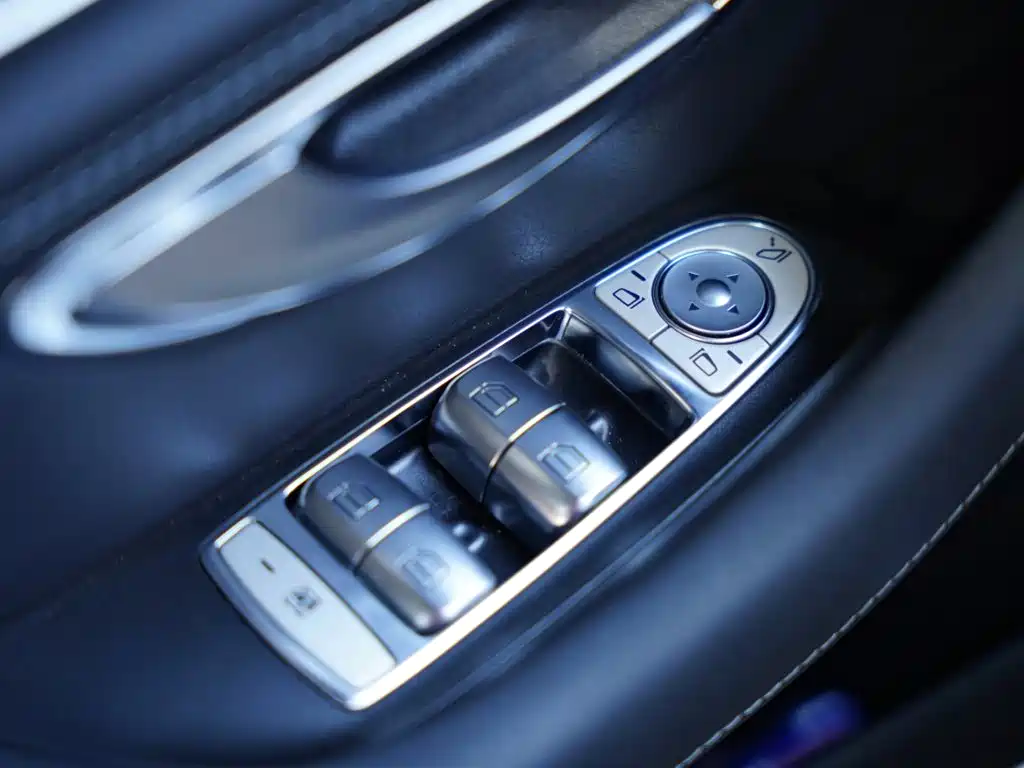 Mercedes-Benz AMG GT — миниатюра 12