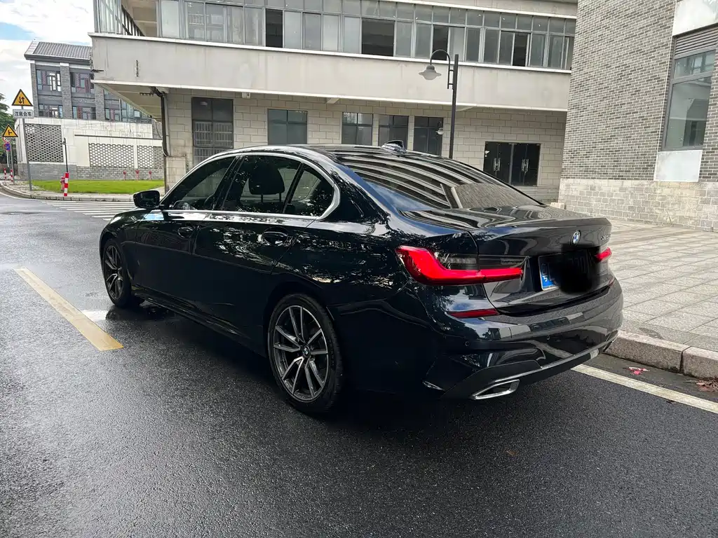 BMW 3 Series — миниатюра 4