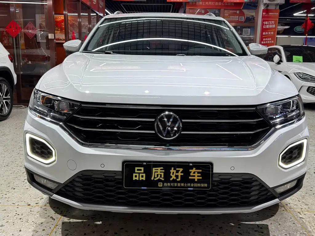 Volkswagen T-Roc — миниатюра 2