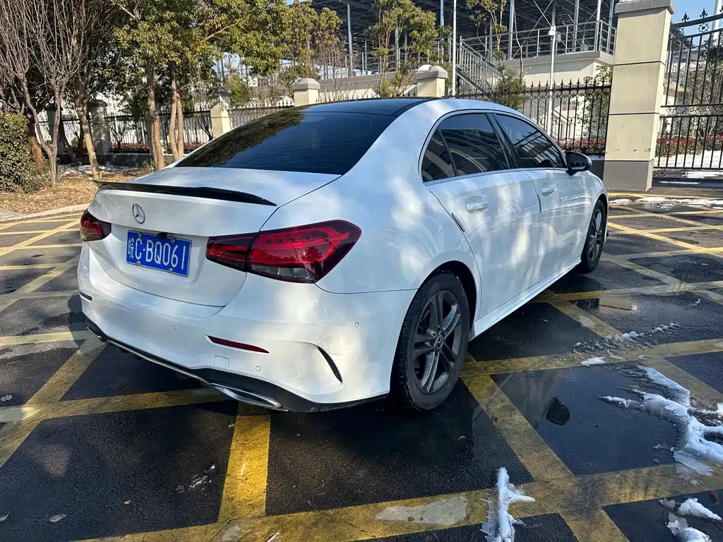 MERCEDES-BENZ A CLASS