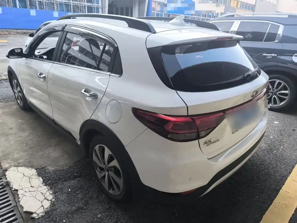 Kia KX Cross — миниатюра 5