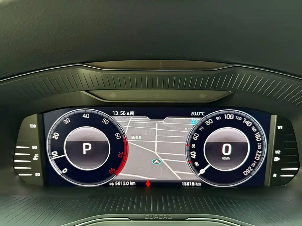 Skoda Superb — миниатюра 10