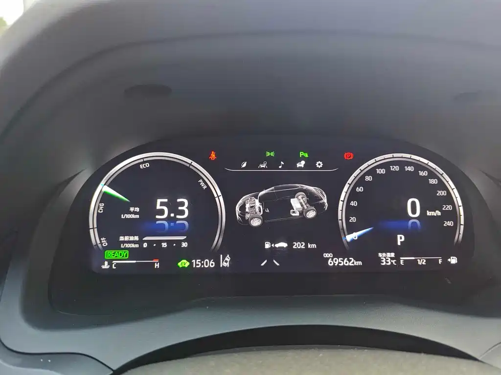 Toyota Camry — миниатюра 11