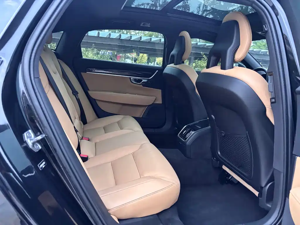 Volvo S90 — миниатюра 12