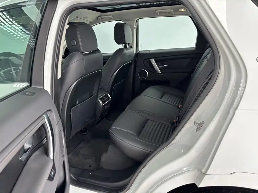 Land Rover Discovery Sport — миниатюра 22