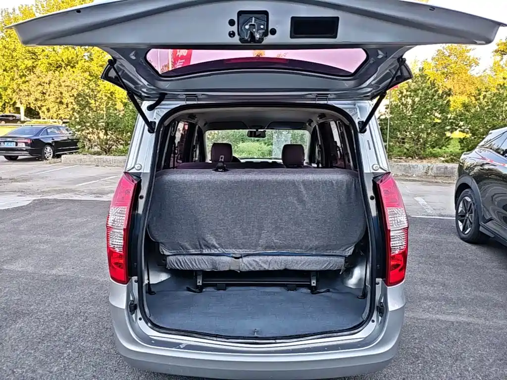 Wuling Hongguang — миниатюра 19