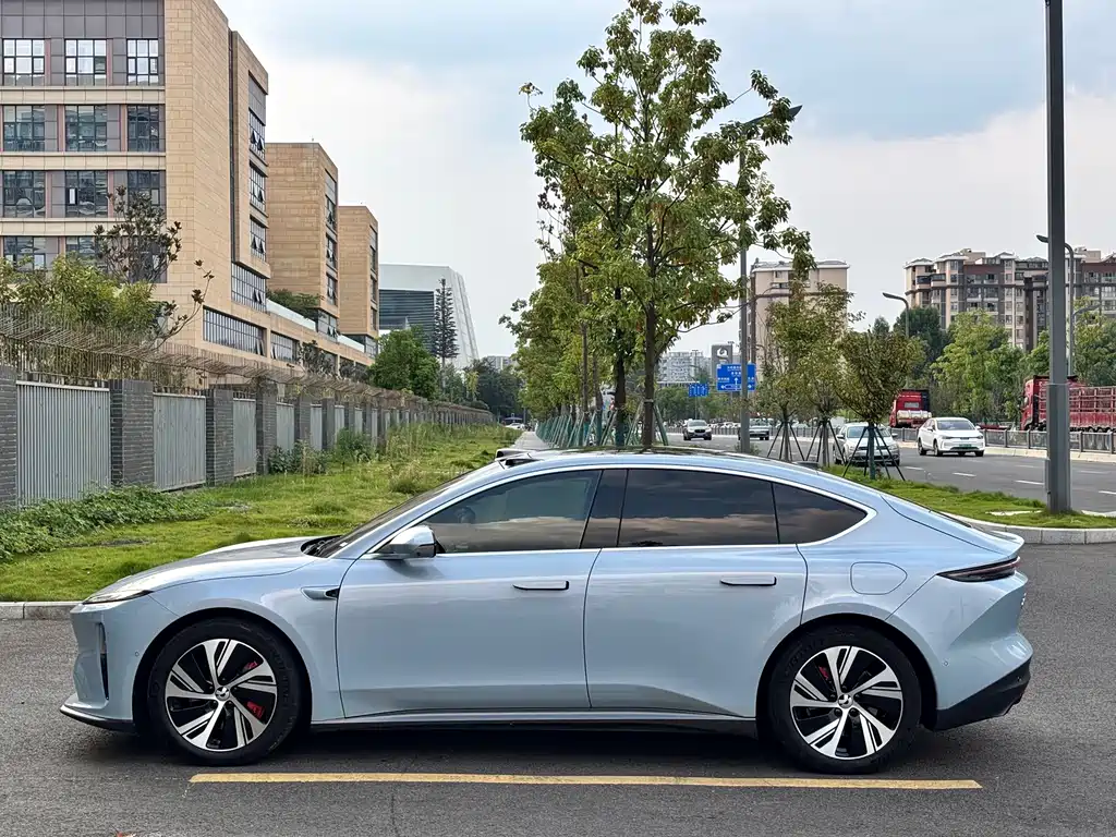NIO ET5 — миниатюра 13