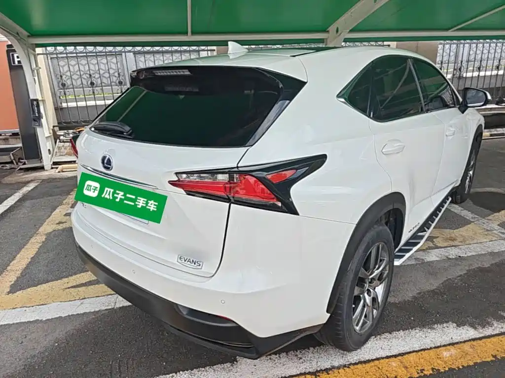 Lexus NX — миниатюра 7