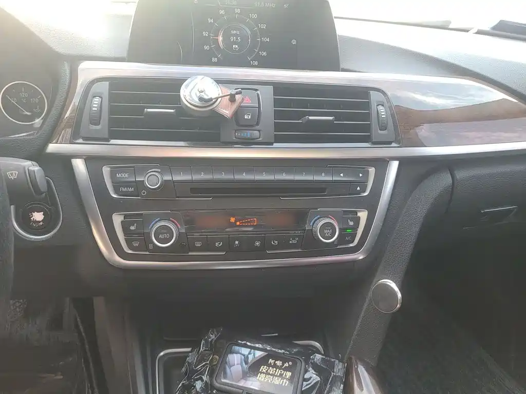BMW 3 Series — миниатюра 6
