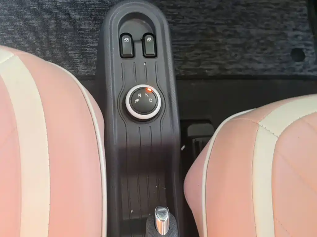 Wuling MINIEV — миниатюра 14