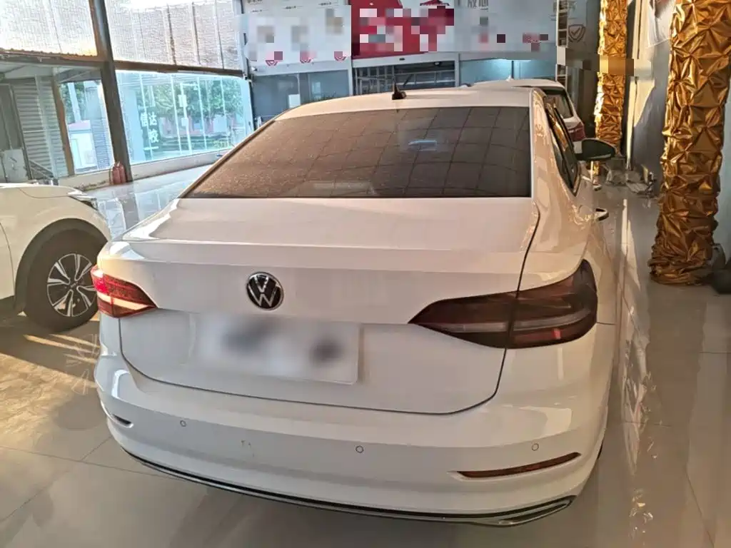 Volkswagen Lavida — миниатюра 6