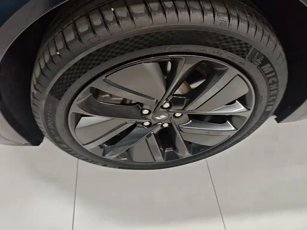 Li Auto Li L7 — миниатюра 23