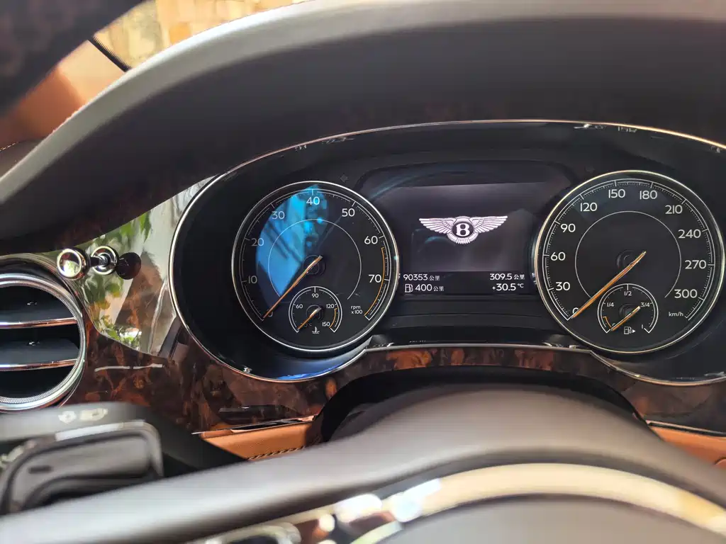 Bentley Bentayga 2016 6.0T Standard