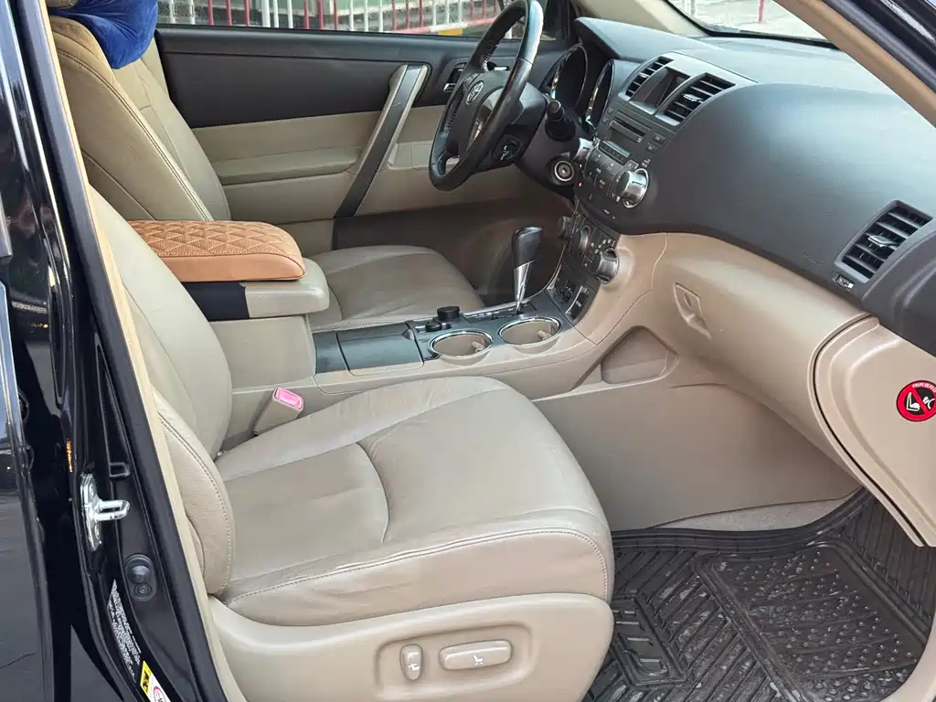 Toyota Highlander — миниатюра 8