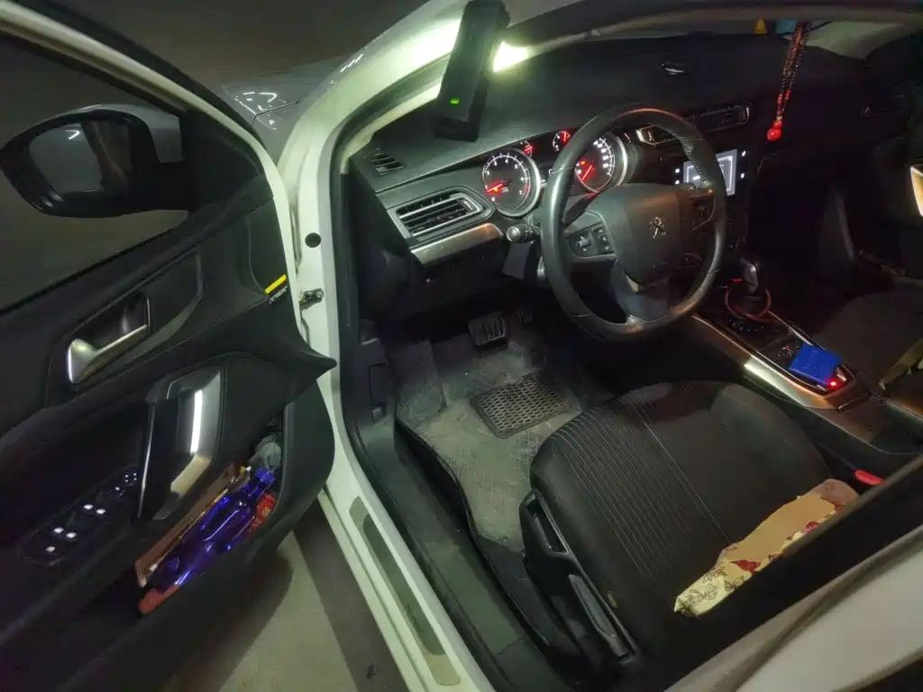Peugeot 408 — миниатюра 17