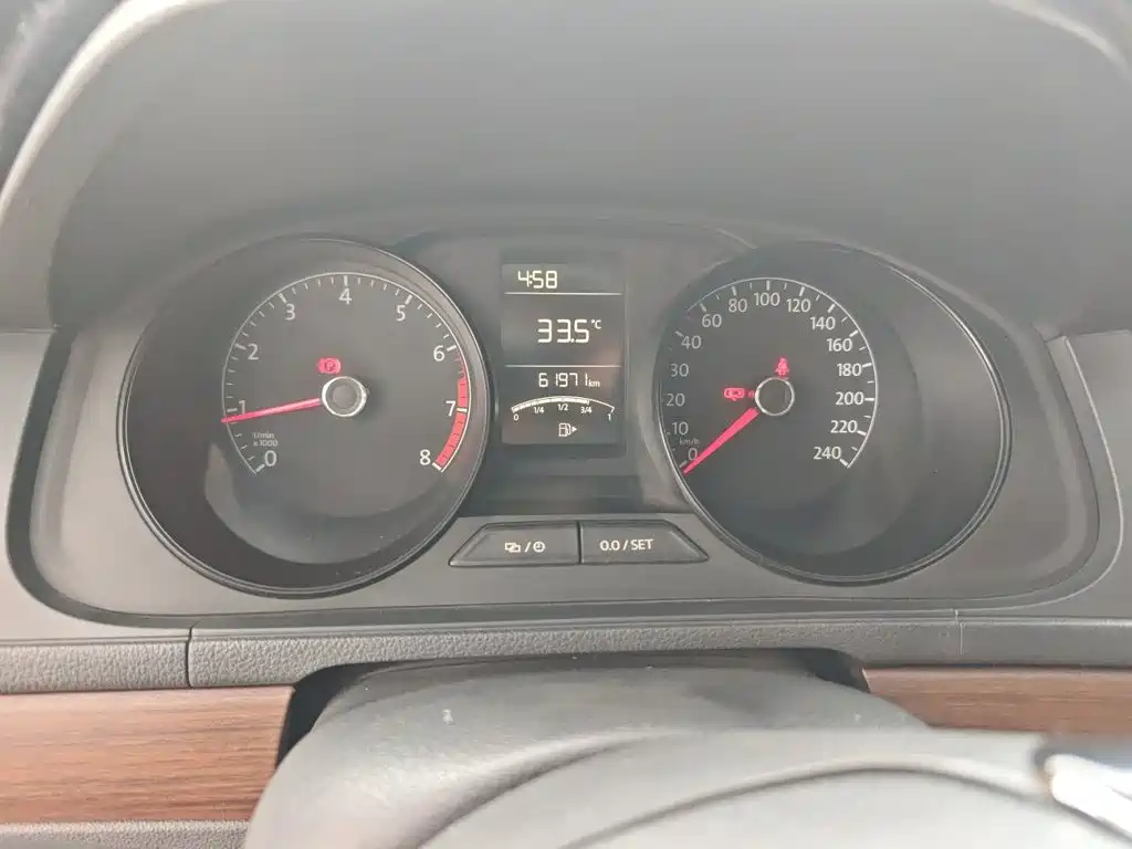 Volkswagen Lavida — миниатюра 5