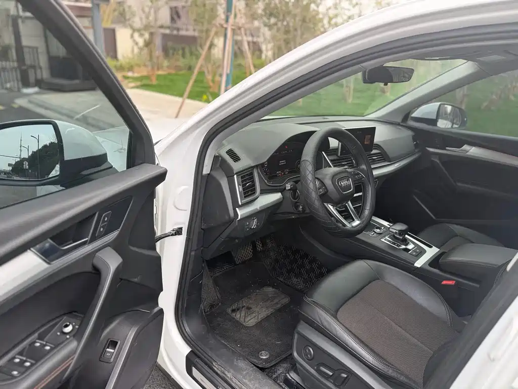Audi Q5L 2020 40 TFSI Fashion