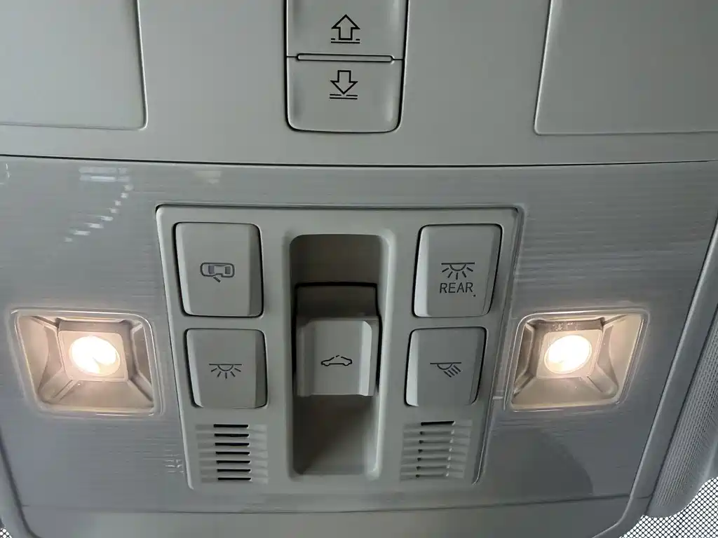 Volkswagen Sagitar — миниатюра 20