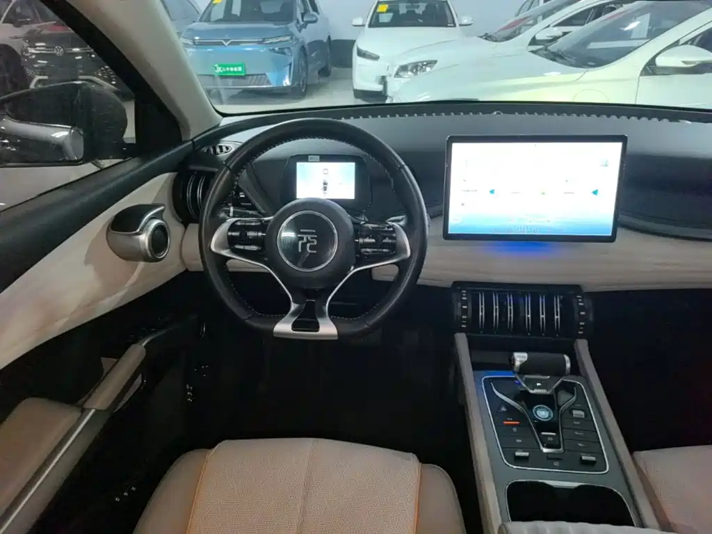 BYD Yuan Plus — миниатюра 11