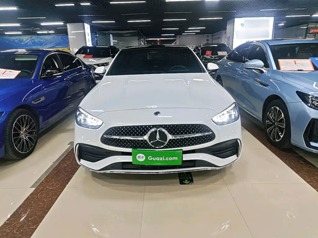 Mercedes-Benz C-Class — миниатюра 3