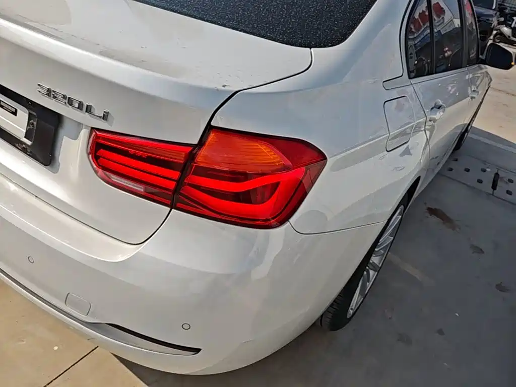 BMW 3 Series — миниатюра 24